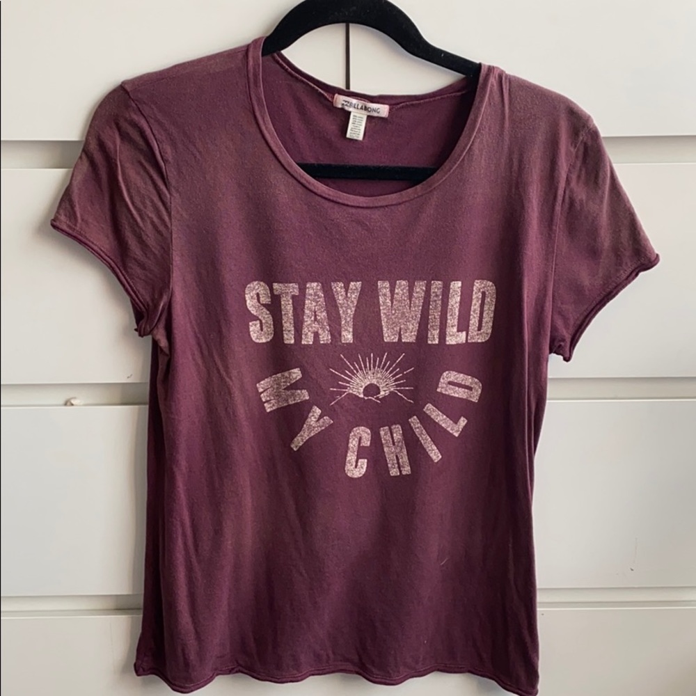 Xs billabong maroon tshirt